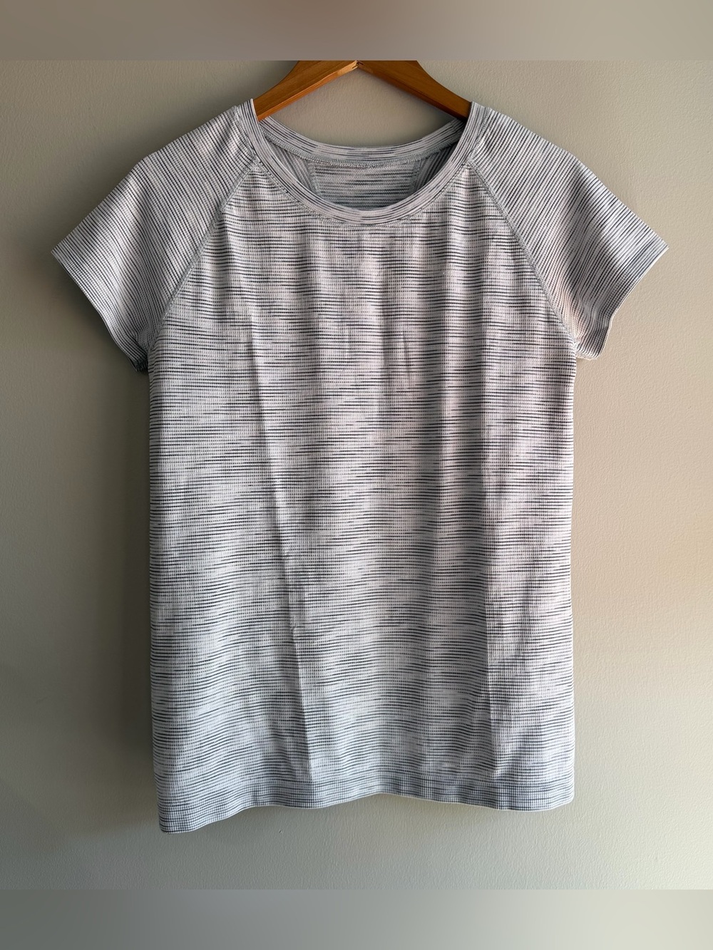 Athleta Momentum Seamless Tee